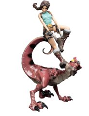 Tomb Raider Mini socha Lara Croft and Raptor 25 cm